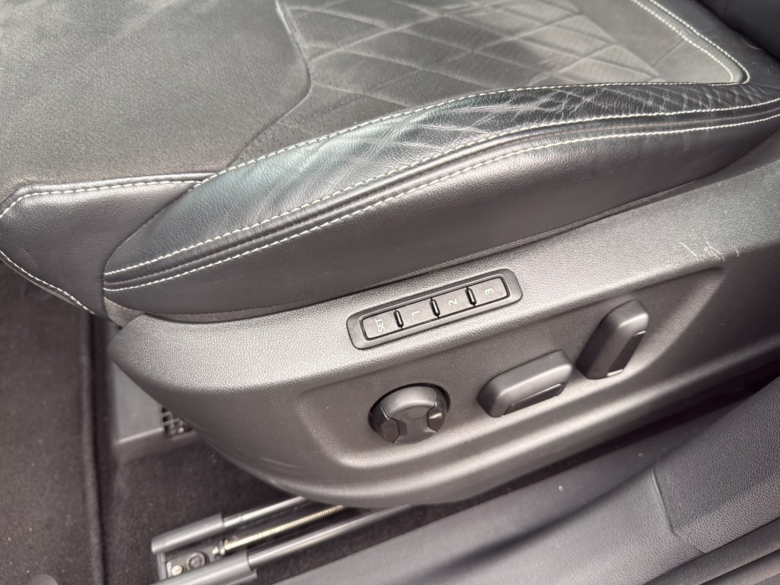 Skoda Kodiaq 2.0 SPORTLINE 4X4 PANO STANDHZ. LM20 NAVI