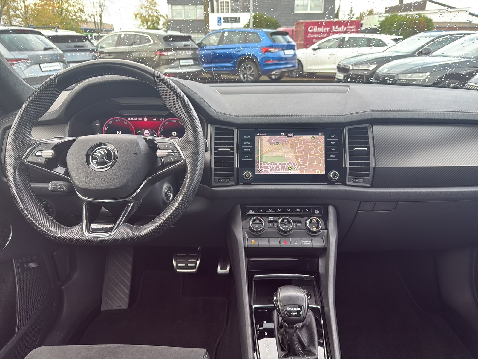 Skoda Kodiaq 2.0 SPORTLINE 4X4 PANO STANDHZ. LM20 NAVI