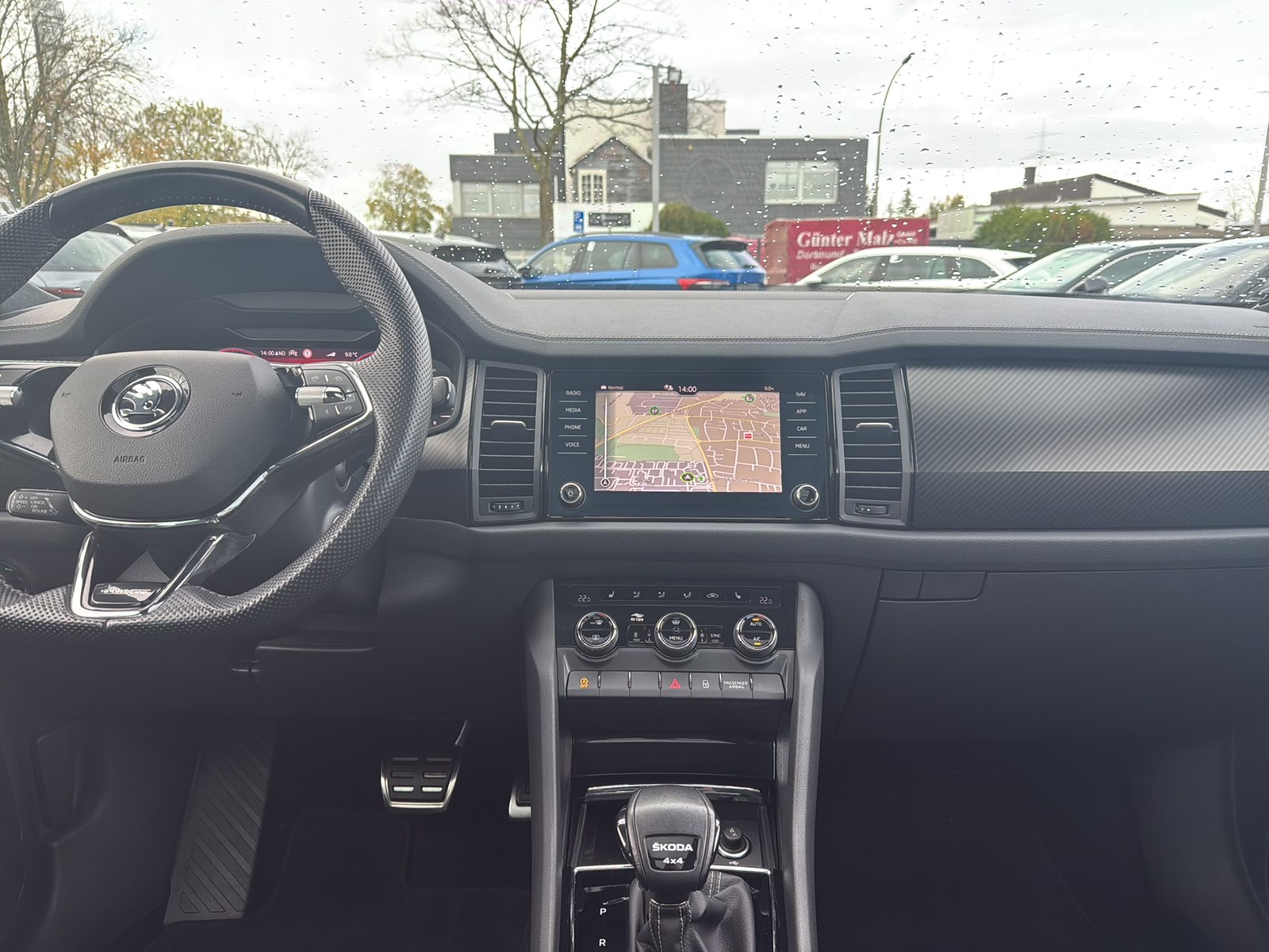 Skoda Kodiaq 2.0 SPORTLINE 4X4 PANO STANDHZ. LM20 NAVI