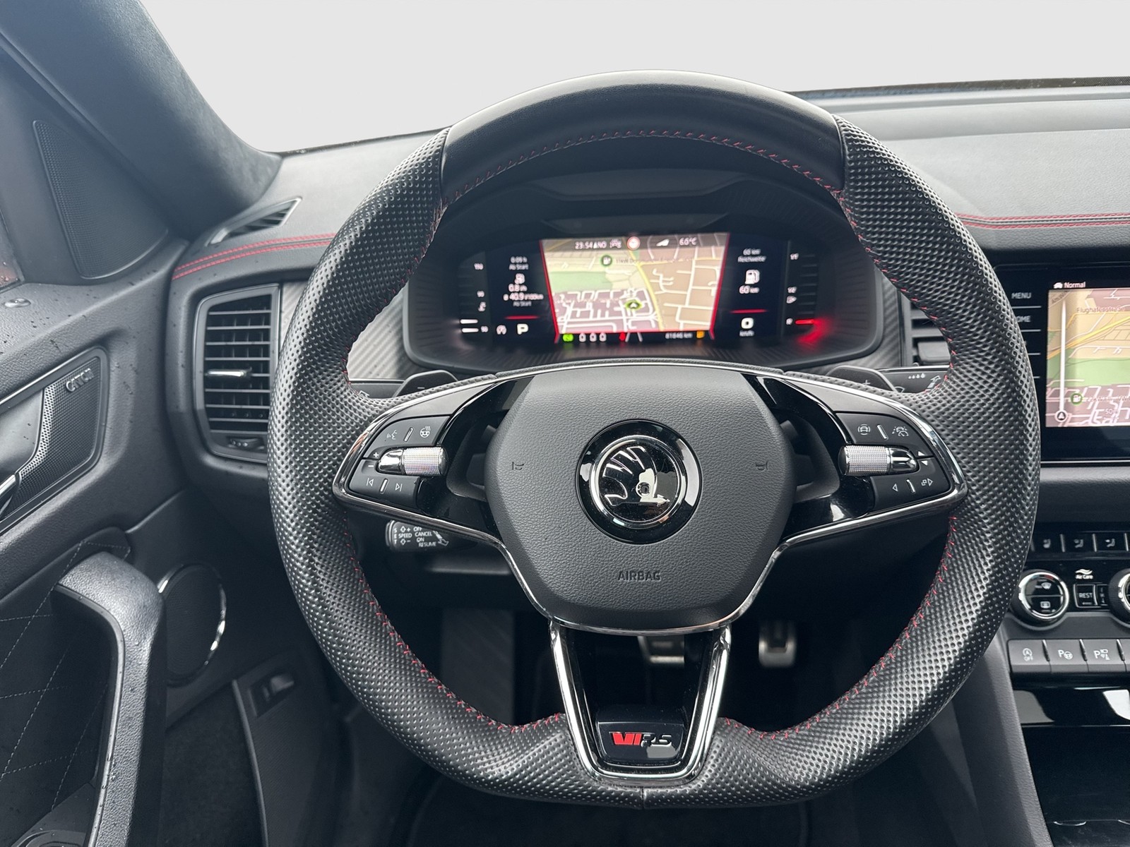 Skoda Kodiaq 2.0 RS 4X4 LEDER PANO AHK 360CAM LM20 NAVI