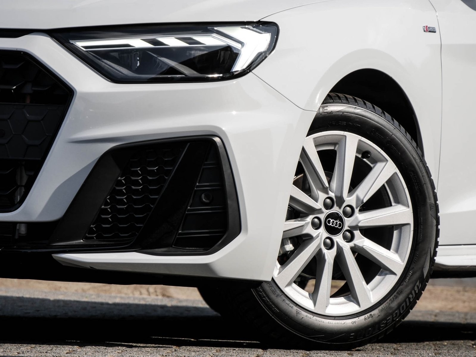 Audi A1 Sportback 25 S LINE BLACKPAK ACC LM17 NAVI+