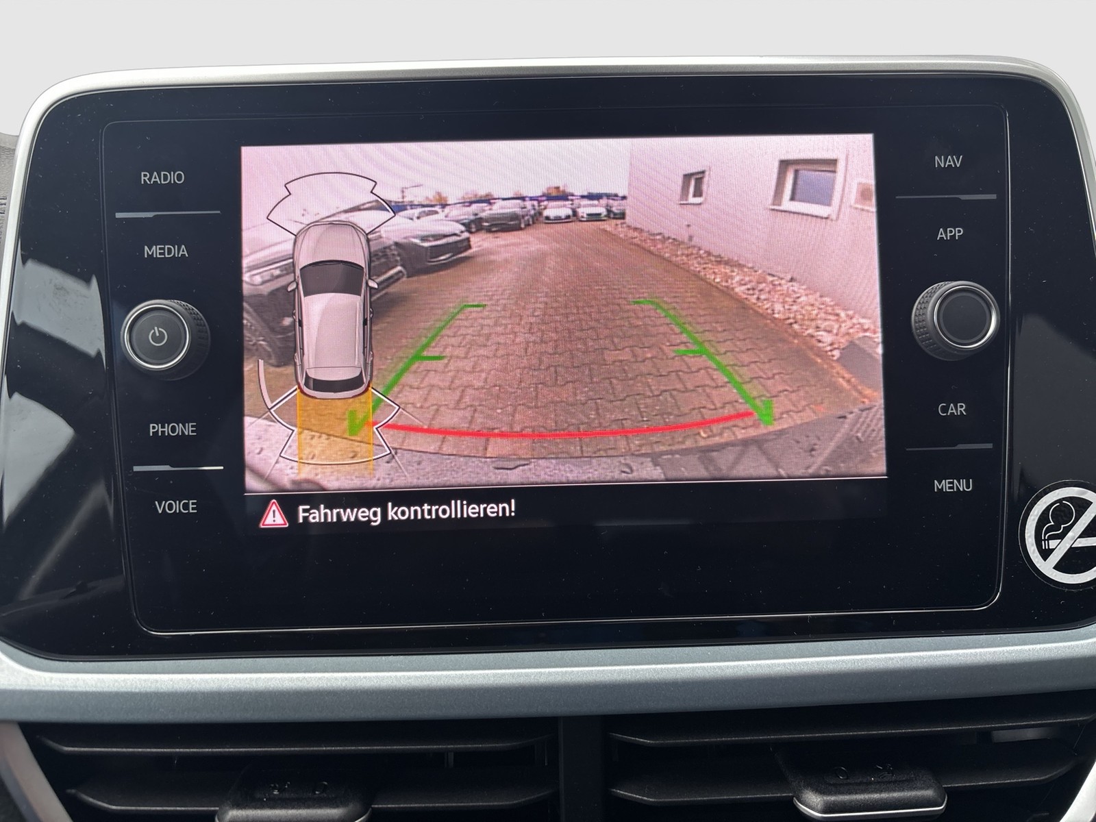 Volkswagen T-Roc 2.0 GOAL AHK CAM ACC LM17 NAVI SITZHEIZUNG