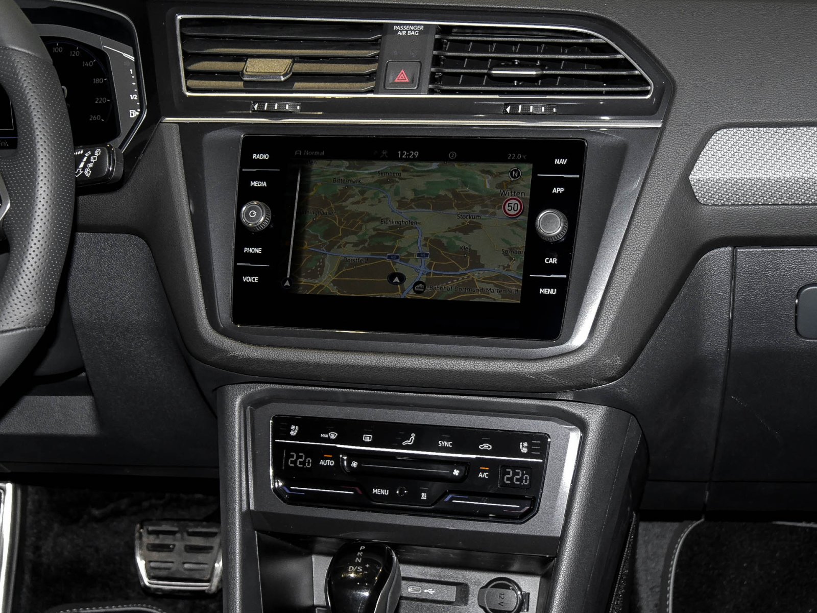 Volkswagen Tiguan Allspace 2.0 R-LINE DSG LEDER 7SITZE