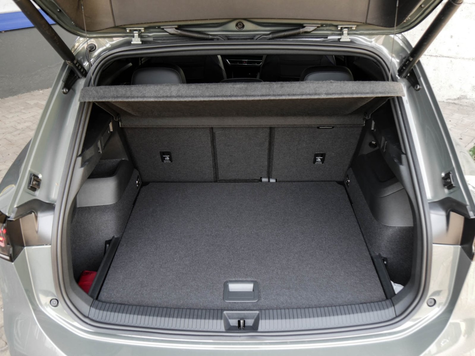 Volkswagen Tiguan 1.5 R-LINE DSG