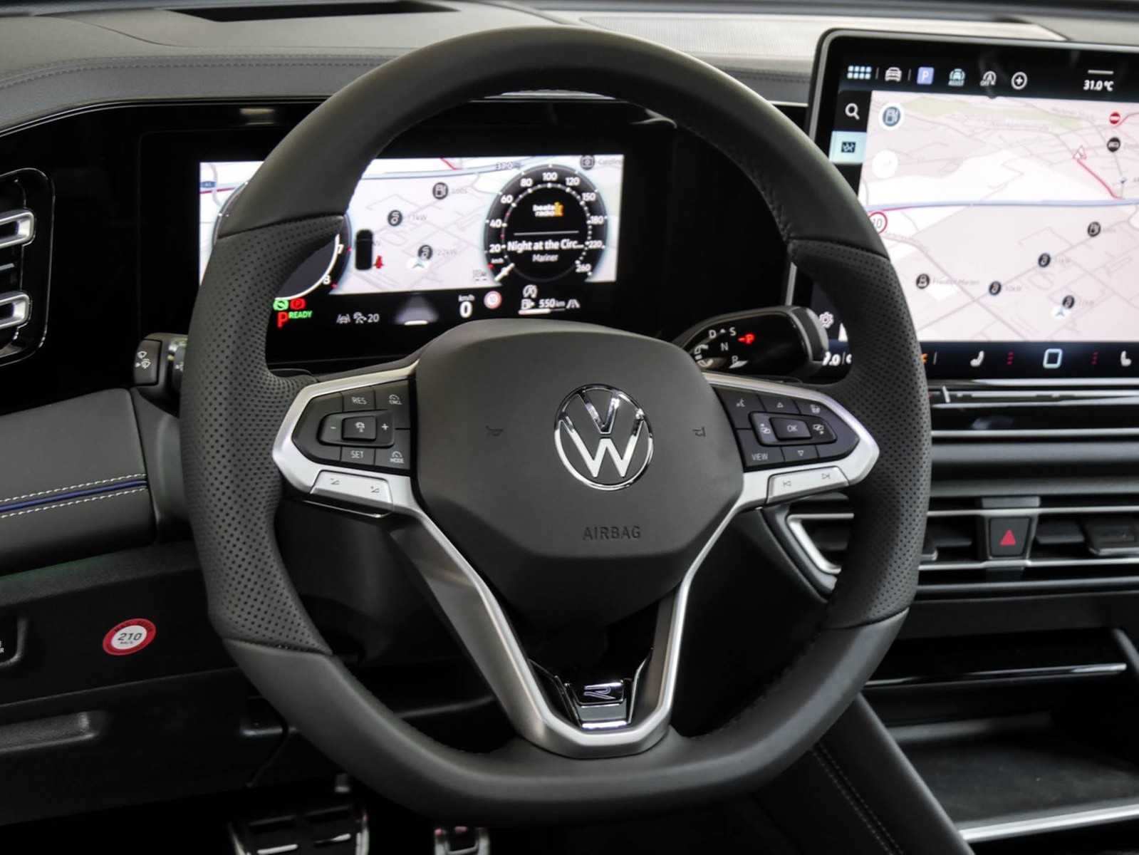 Volkswagen Tiguan 1.5 R-LINE DSG