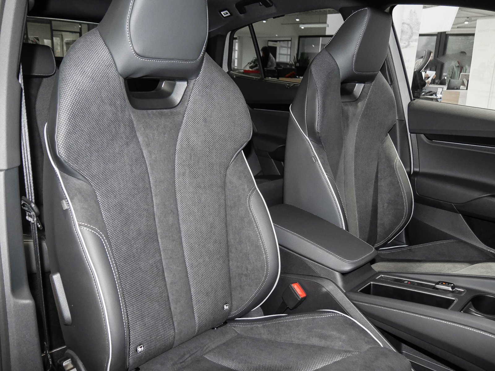 Skoda Enyaq Coupe 85 Sportline *FACELIFT* AHK HuD CANTON NAV