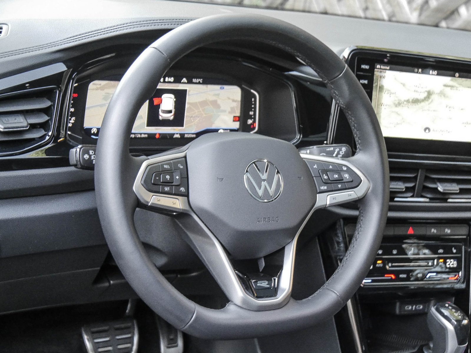Volkswagen T-Roc R-LINE BLACK STYLE 4X4 BEATS CAM LM19 NAVI