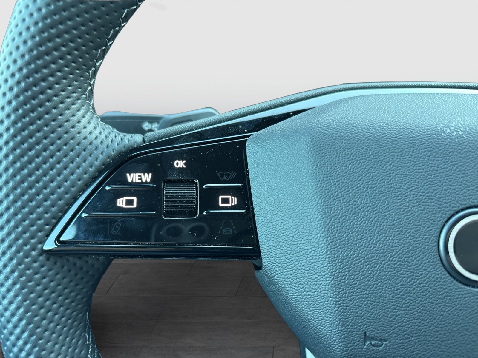 Audi Q6 e-tron performance S LINE BUSINESS PANO AHK ACC