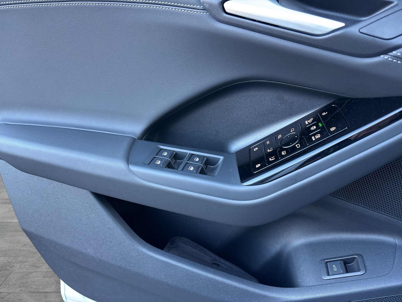 Audi Q6 e-tron performance S LINE BUSINESS PANO AHK ACC