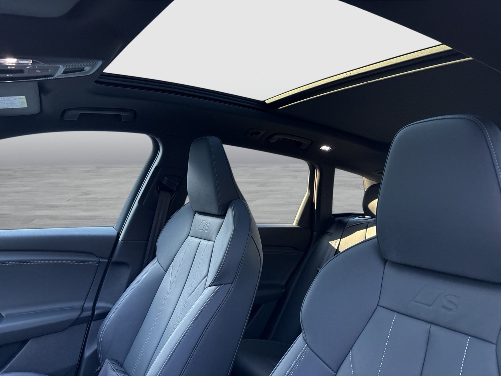 Audi Q6 e-tron performance S LINE BUSINESS PANO AHK ACC