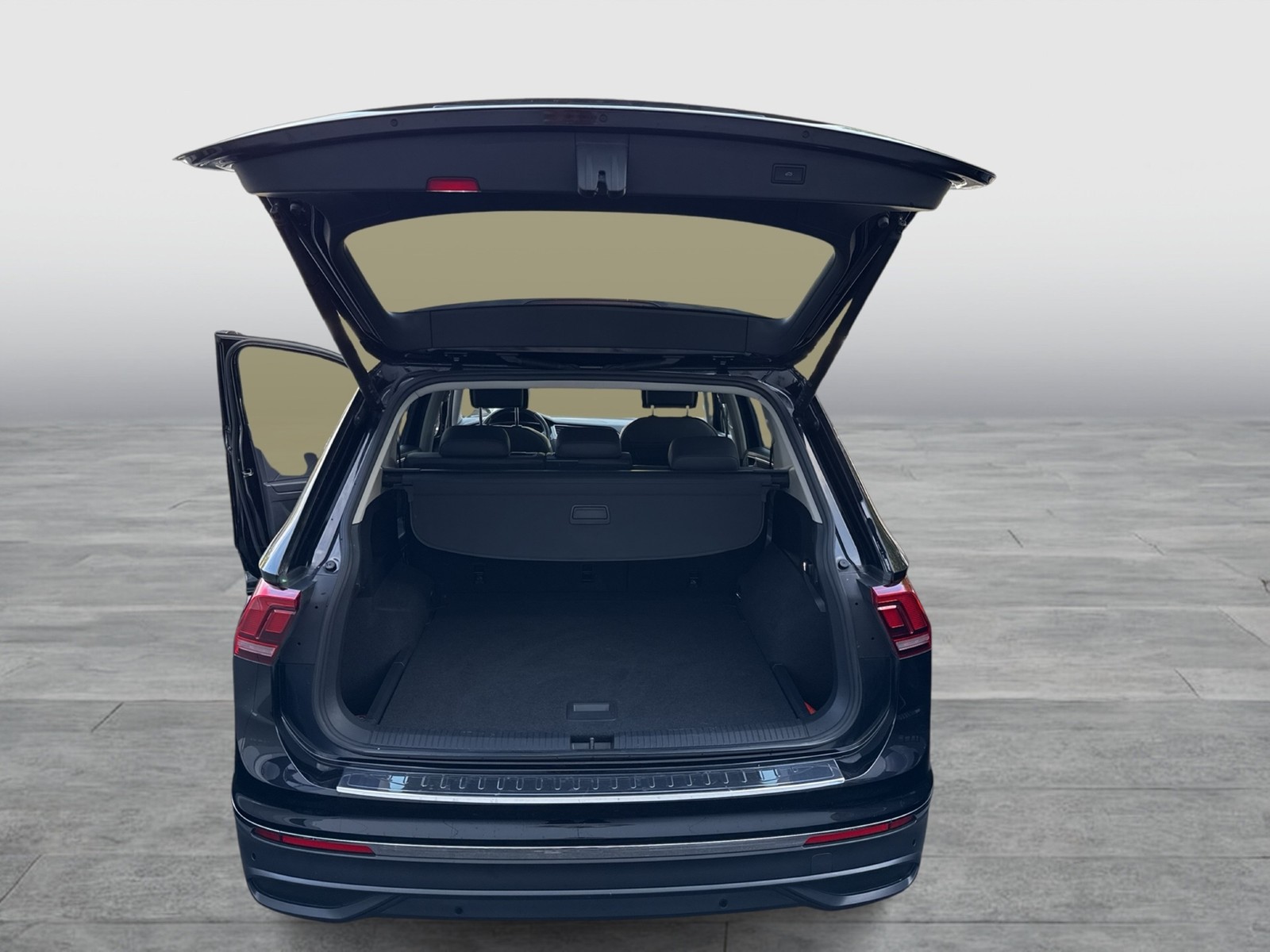 Volkswagen Tiguan Allspace 2.0 LIFE LEDER PANO eSITZE ALU20"