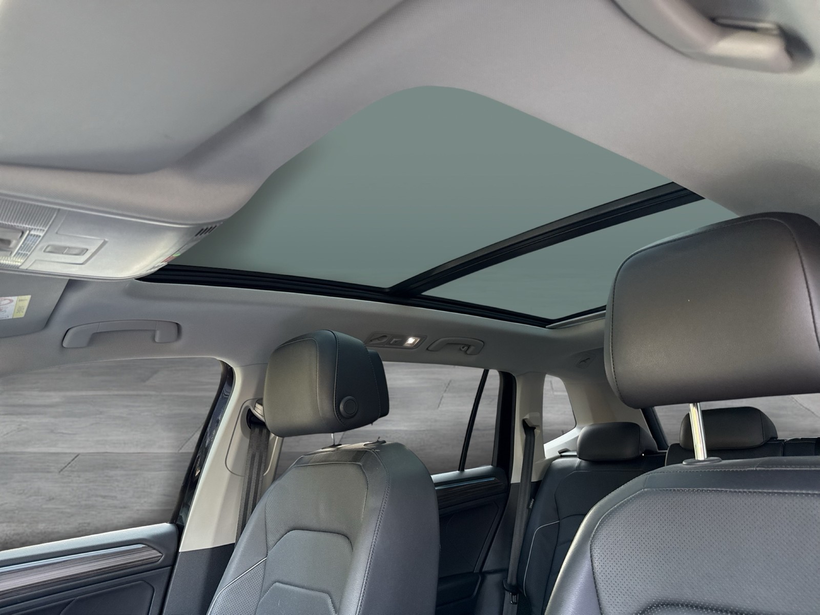 Volkswagen Tiguan Allspace 2.0 LIFE LEDER PANO eSITZE ALU20"