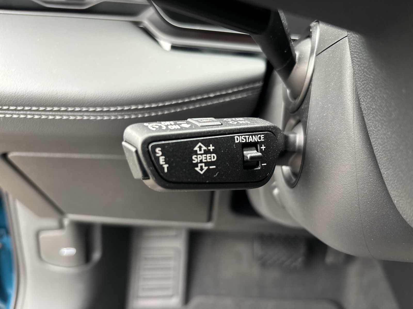 Audi A6 e-tron Avant performance S LINE 360°CAM LM20