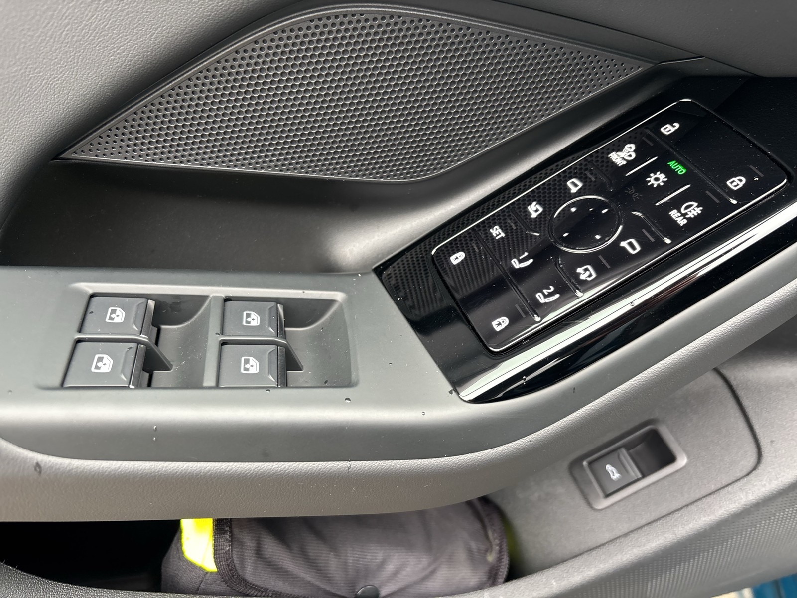 Audi A6 e-tron Avant performance S LINE 360°CAM LM20