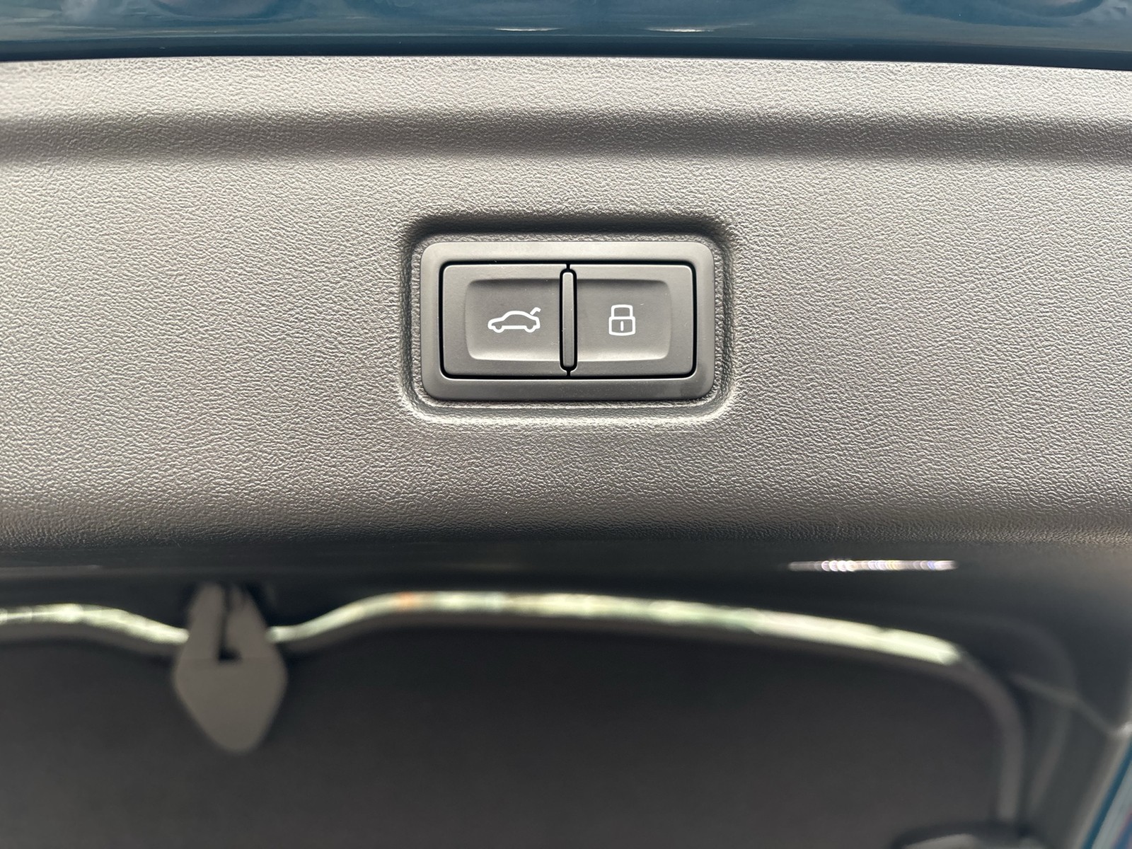 Audi A6 e-tron Avant performance S LINE 360°CAM LM20