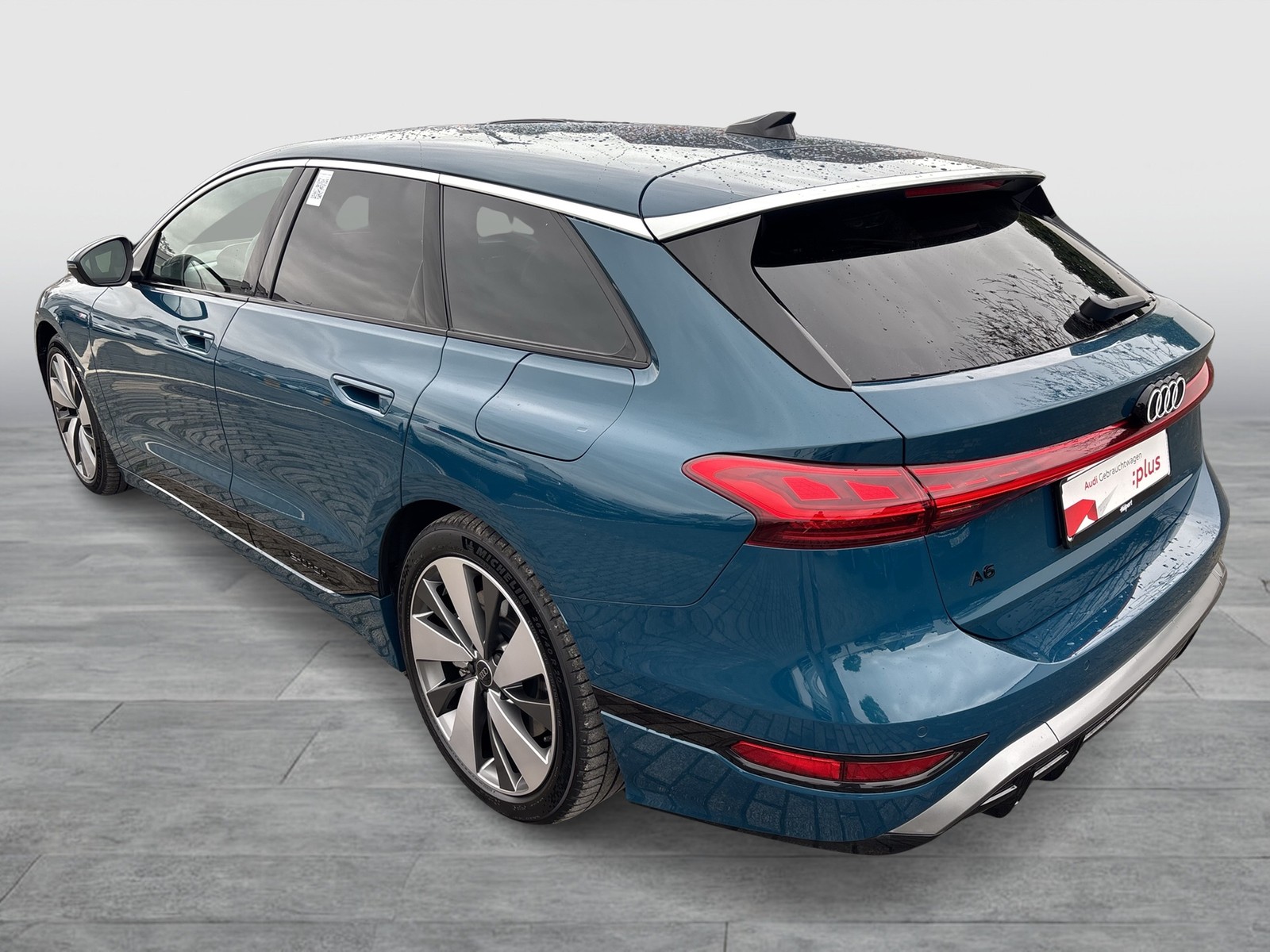 Audi A6 e-tron Avant performance S LINE 360°CAM LM20