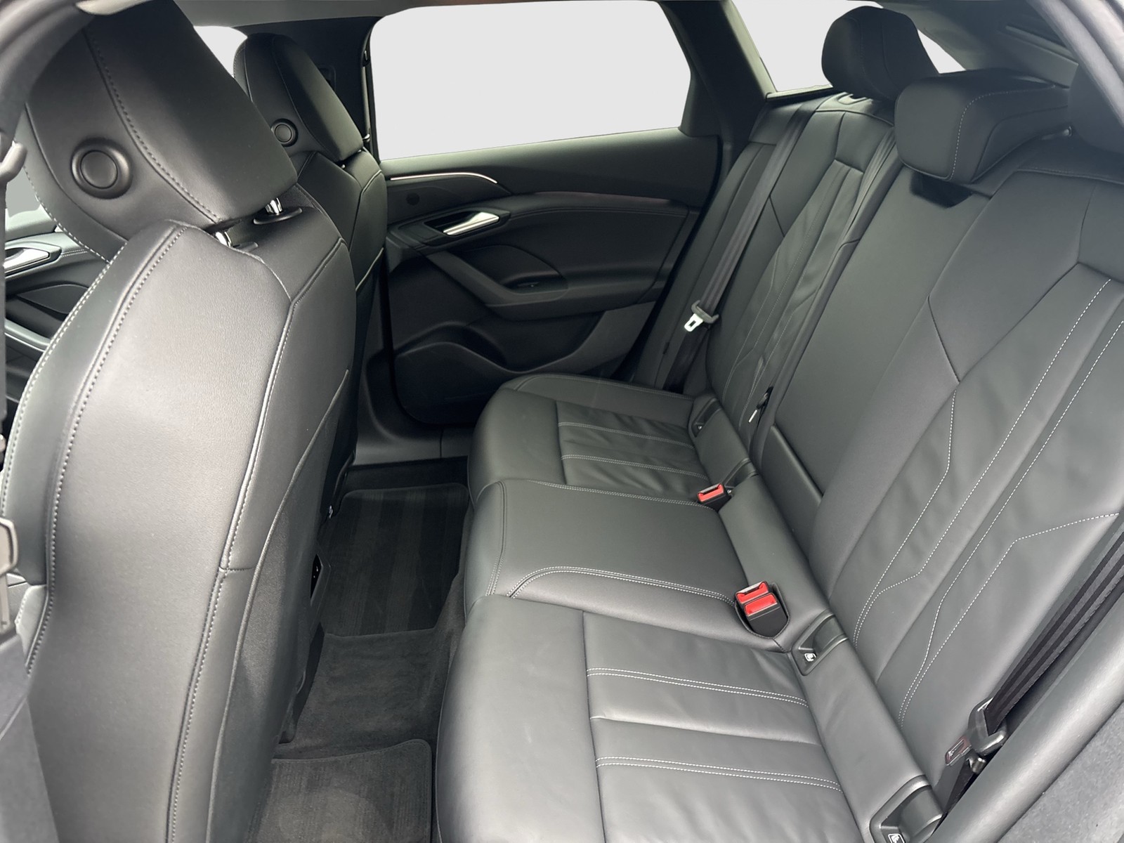 Audi A6 e-tron Avant performance S LINE 360°CAM LM20