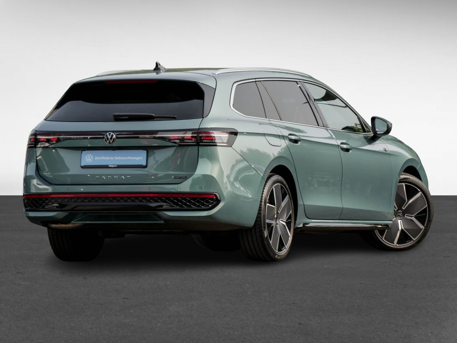 Volkswagen Passat Variant 2.0 R-LINE 4X4 NEUES MODELL PANO