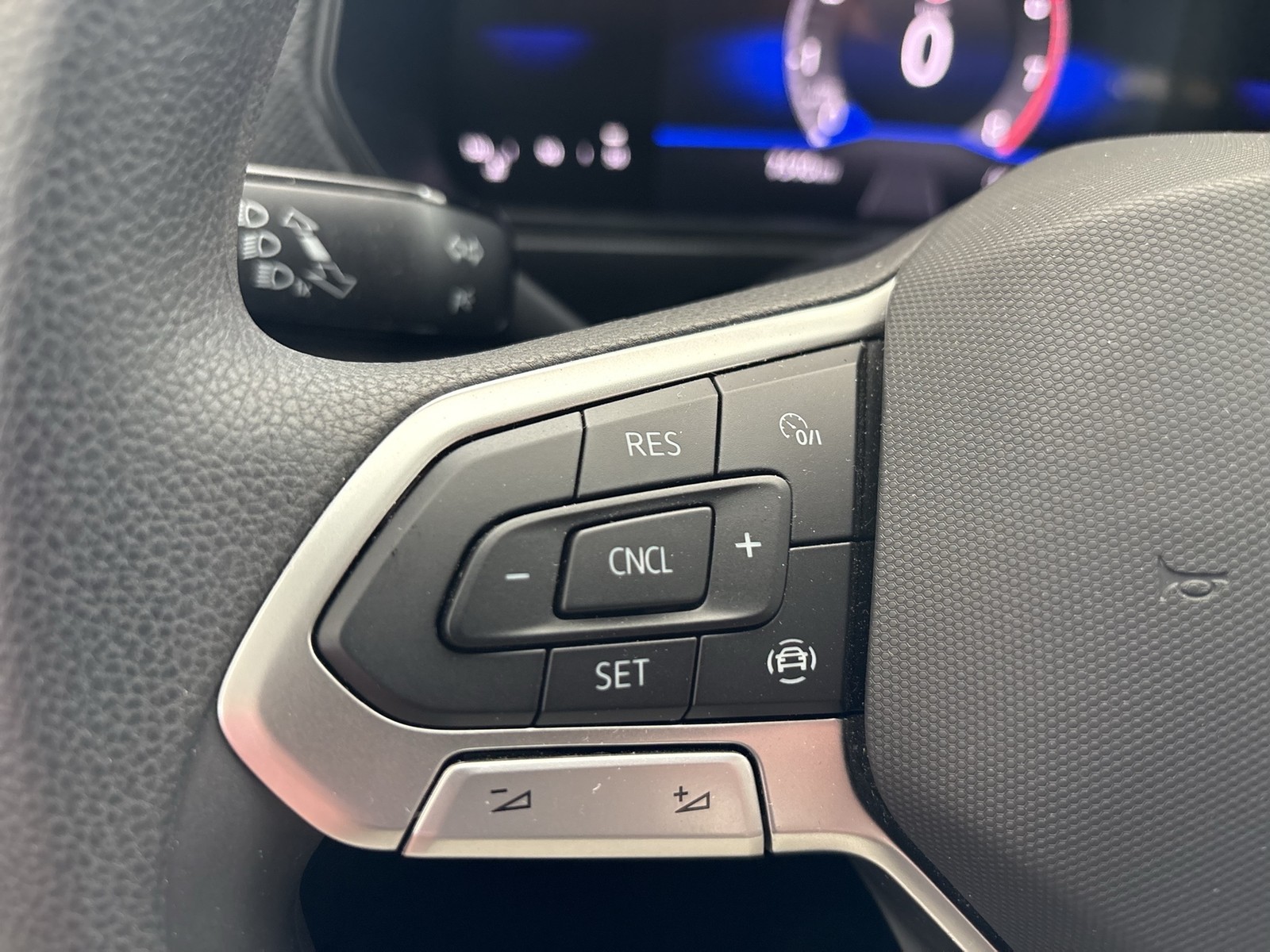 Volkswagen T-Cross 1.0 CARPLAY SITZHEIZUNG LED EINPARKHILFE