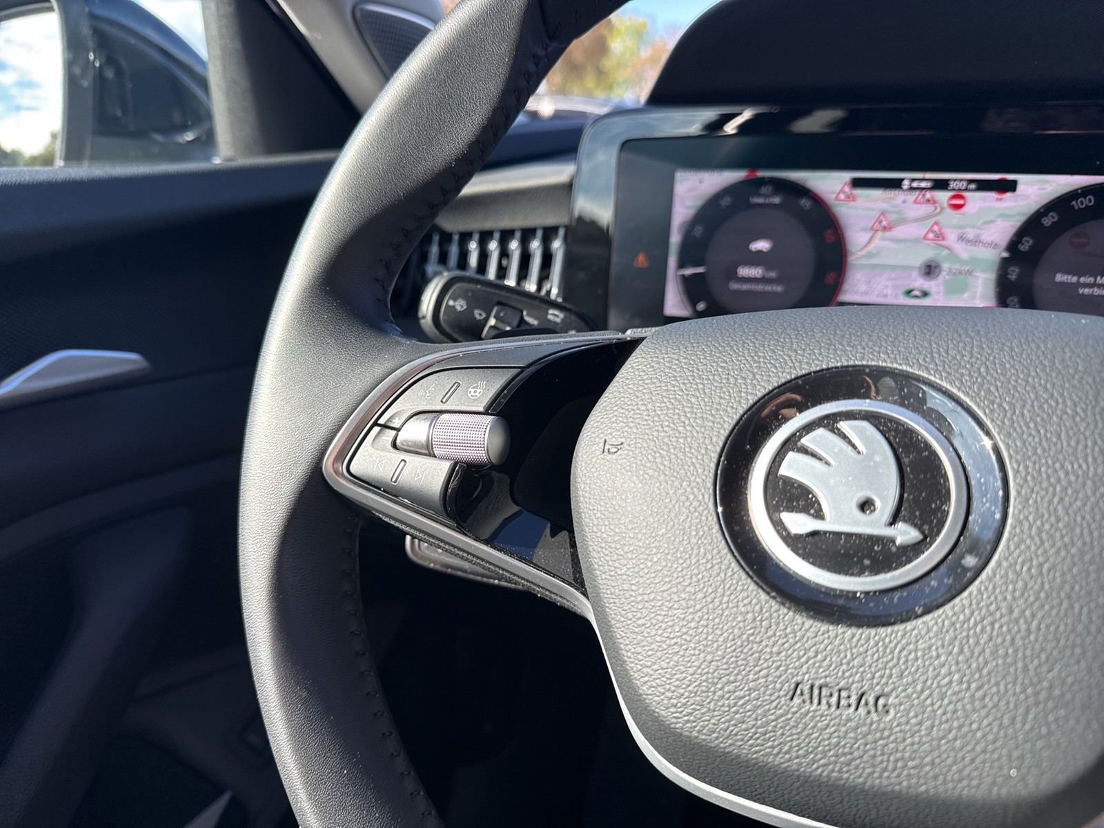Skoda Superb Combi 2.0 L&K PANO STANDHZ. CANTON LM19