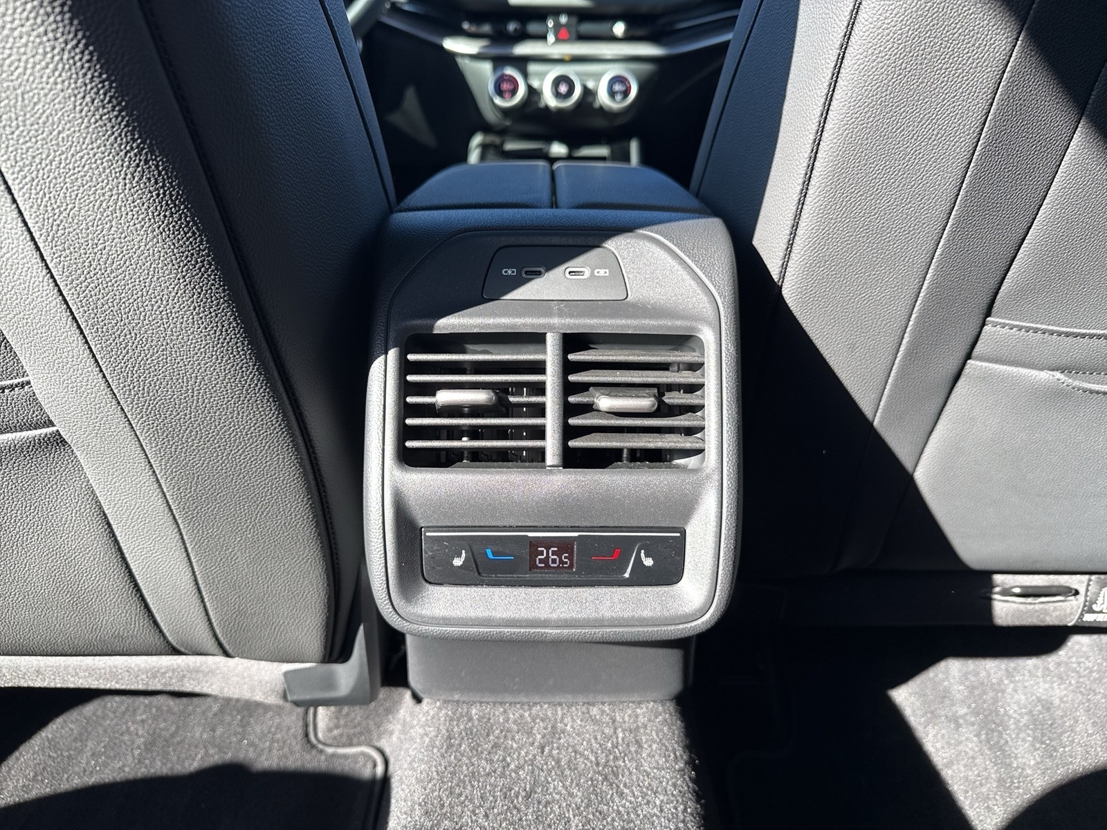 Skoda Superb Combi 2.0 L&K PANO STANDHZ. CANTON LM19