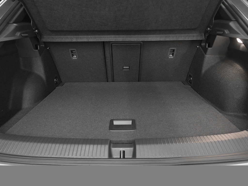 Volkswagen T-Roc 1.5 R-LINE DSG BLACKSTYLE PANO eKLAPPE AHK