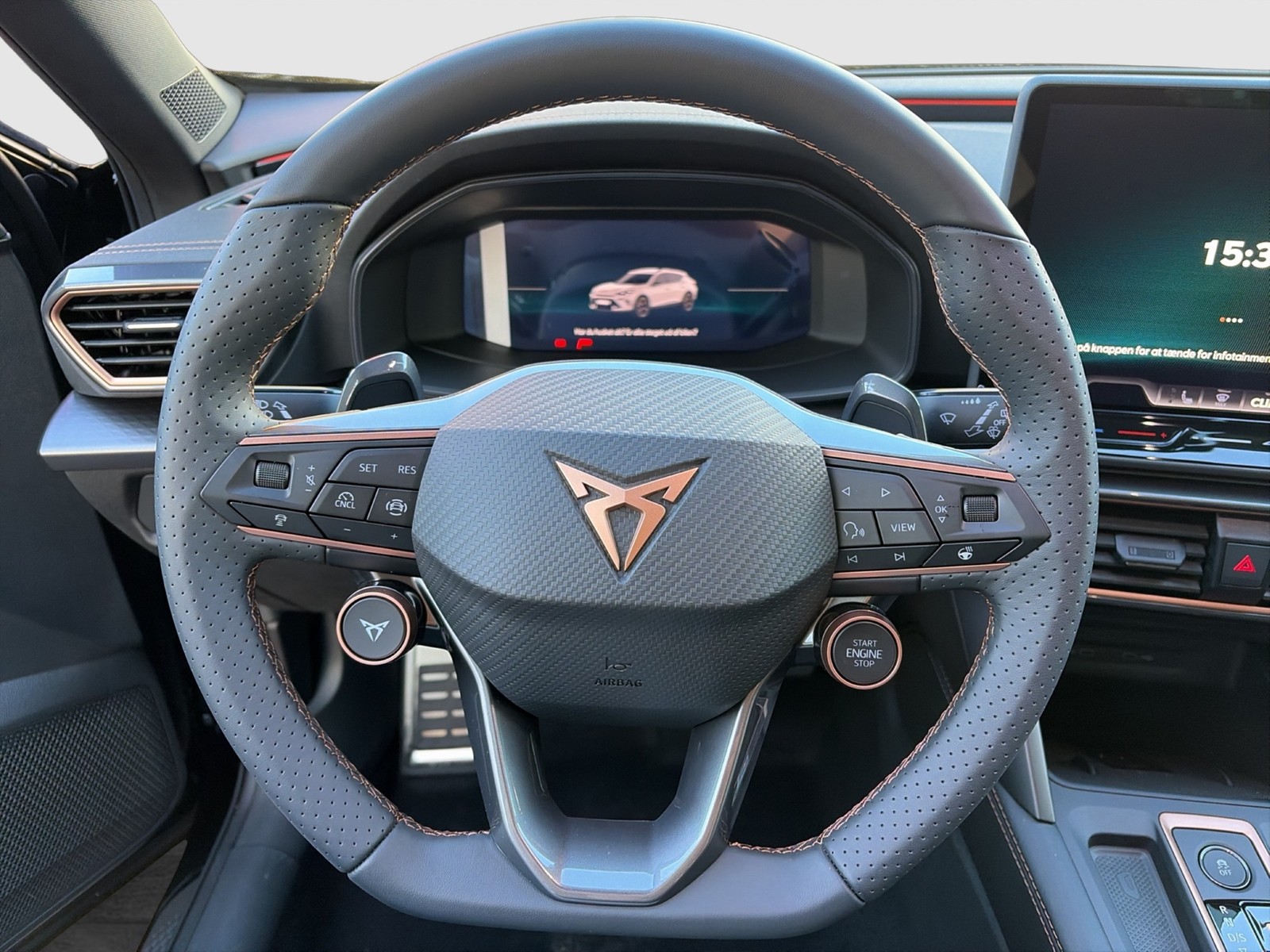 Cupra Formentor 1.5 eTSI SENNHEISER AHK CAM ACC LM18