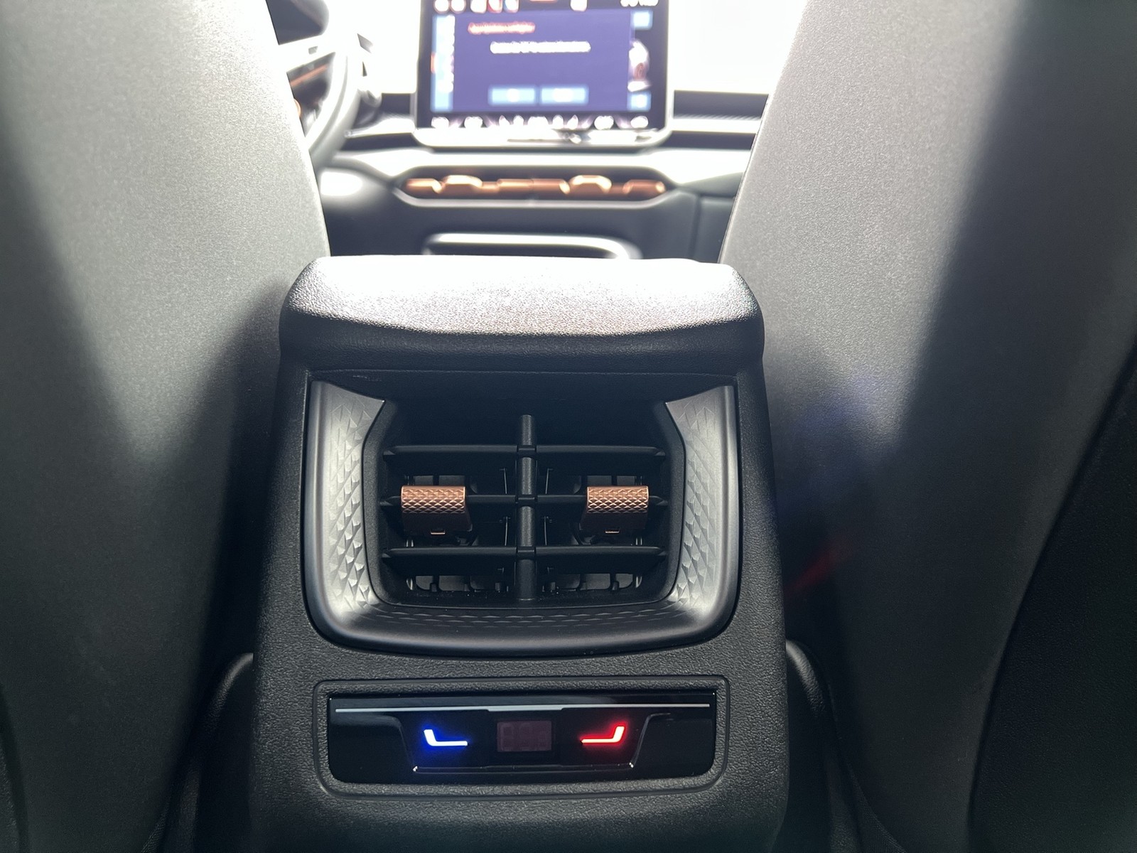 Cupra Terramar 1.5 eTSI 360°CAM ACC LM18 E-KLAPPE NAVI