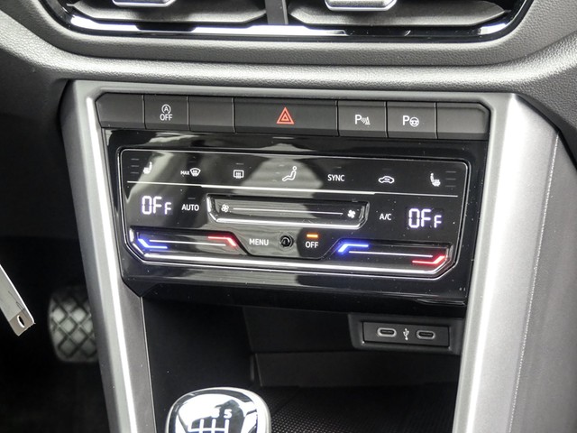 Volkswagen T-Roc 1.0 LIFE CAM ACC NAVI ALU CARPLAY SITZHEIZ