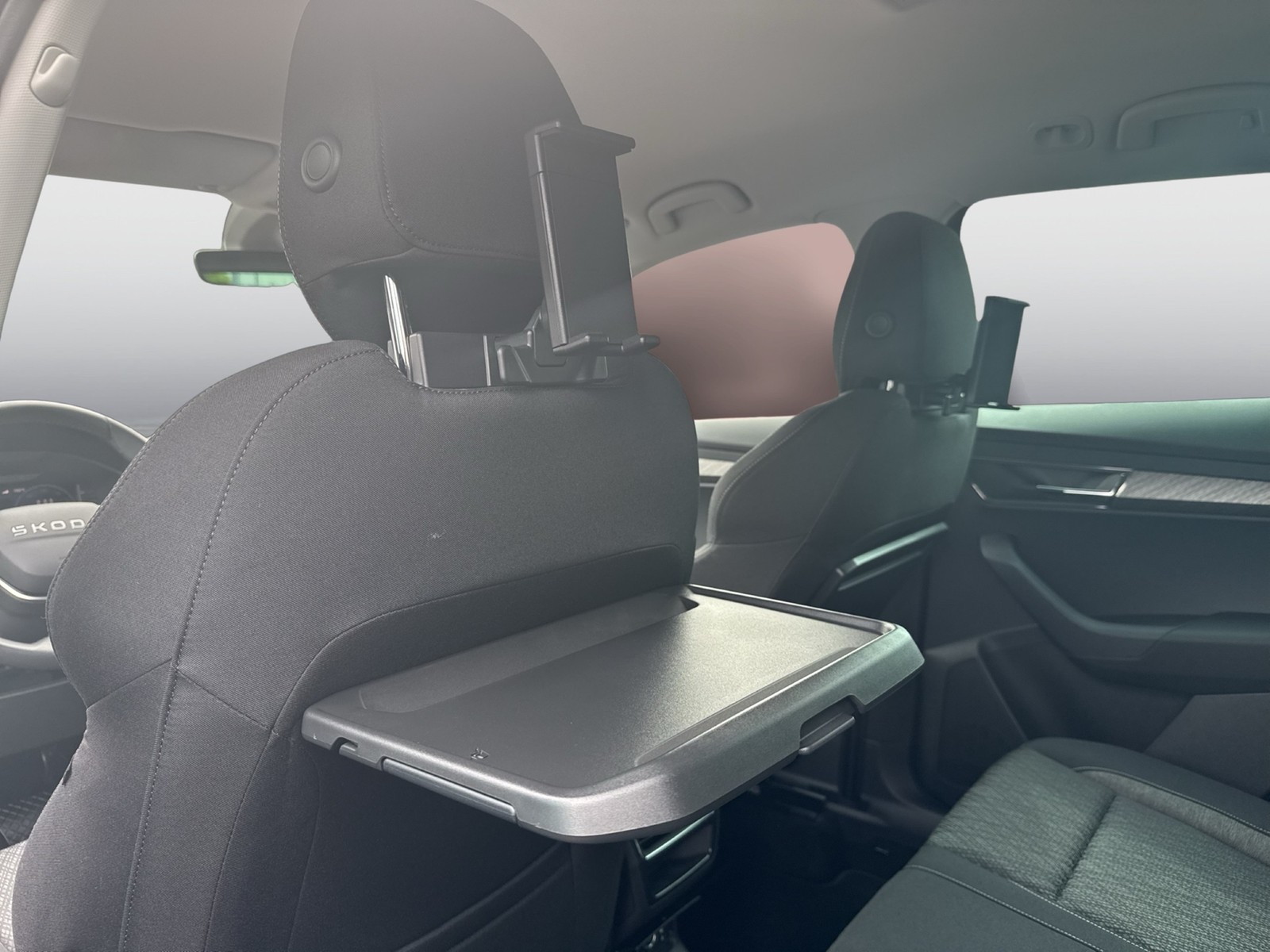Skoda Karoq 1.5 SELECTION CAM ACC NAVI LM17 CARPLAY