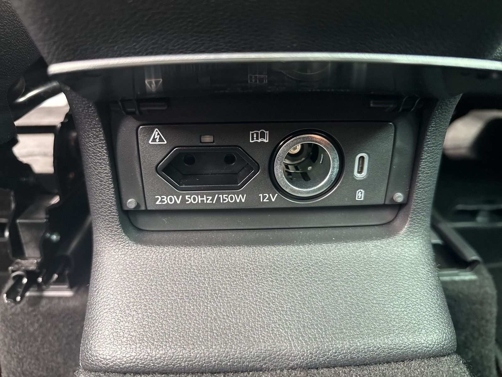 Skoda Karoq 1.5 SELECTION CAM ACC NAVI LM17 CARPLAY