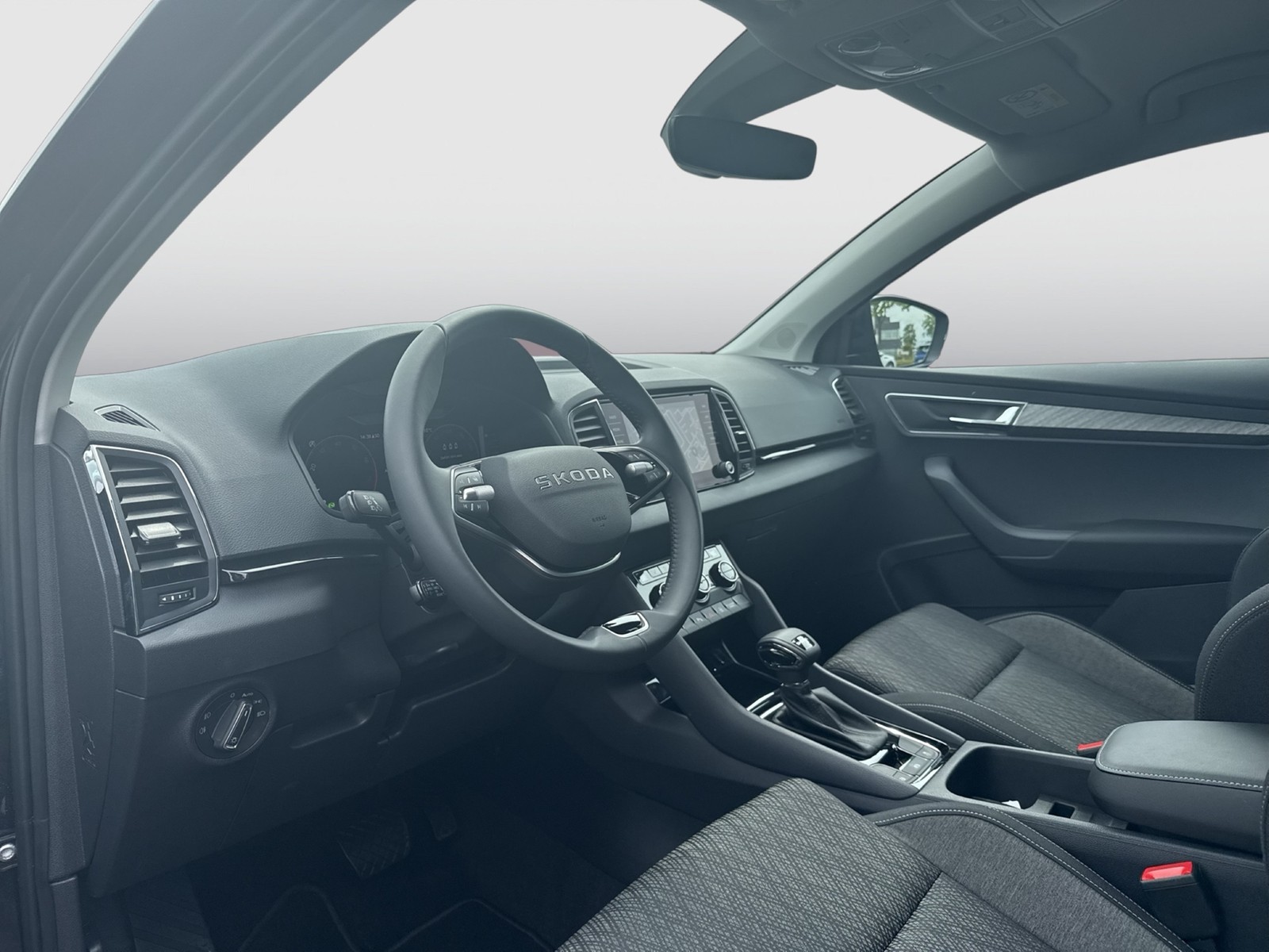 Skoda Karoq 1.5 SELECTION CAM ACC NAVI LM17 CARPLAY