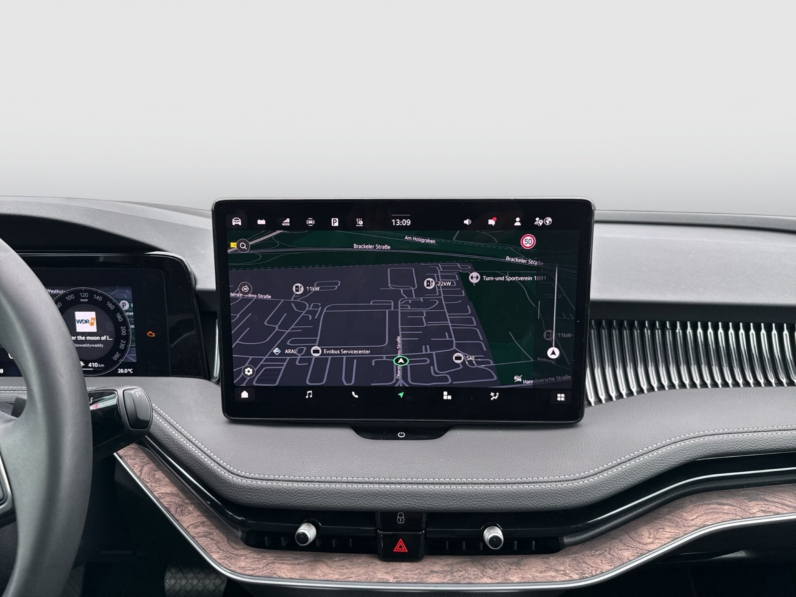 Skoda Superb Combi 1.5 iV L&K CANTON PANO AHK 360°CAM