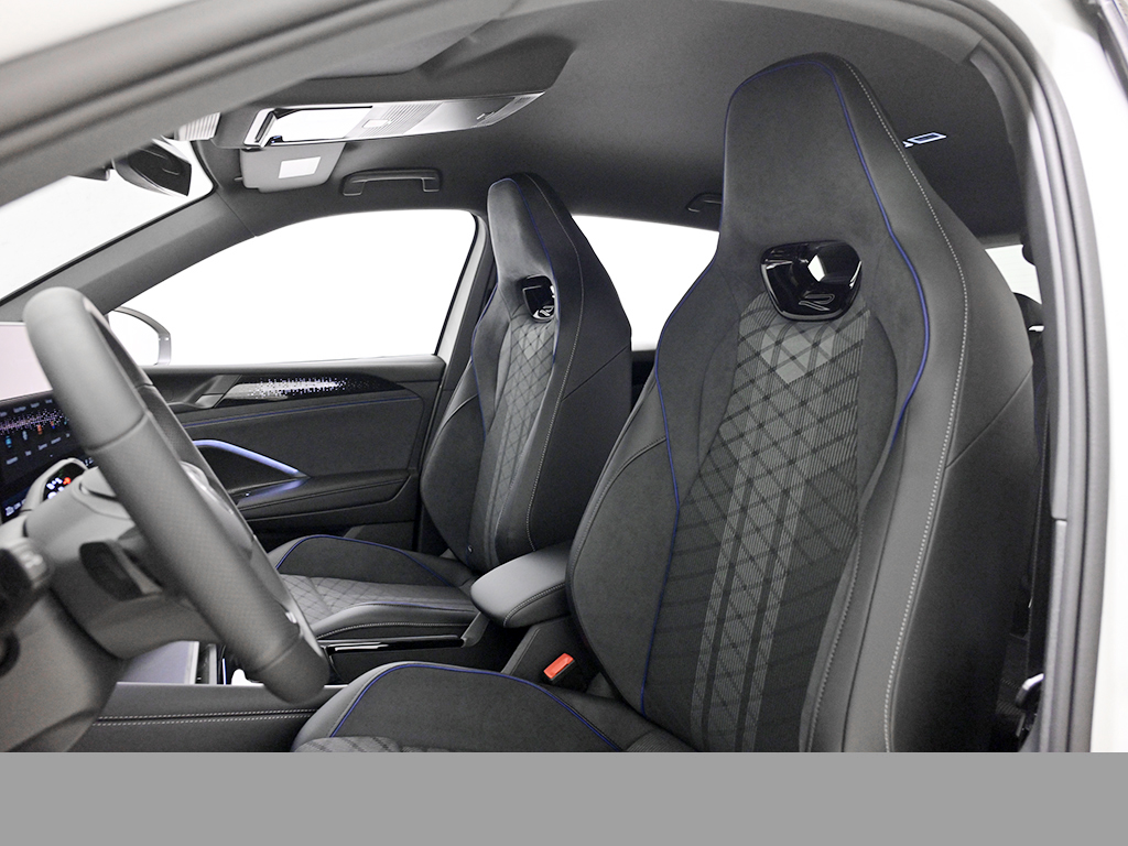 Volkswagen Tiguan 2.0 R-LINE DSG