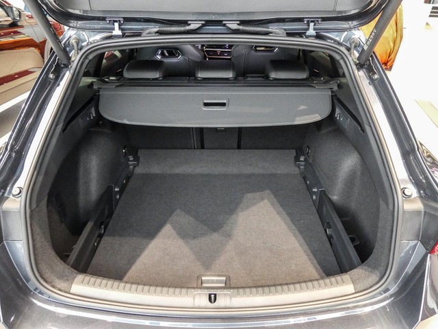 Cupra Leon ST 1.5 eTSI BEATS KAMERA ALU18 eKLAPPE NAVI