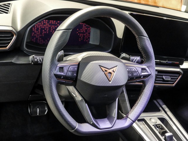 Cupra Leon ST 1.5 eTSI BEATS KAMERA ALU18 eKLAPPE NAVI