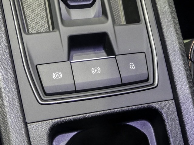 Cupra Leon ST 1.5 eTSI BEATS KAMERA ALU18 eKLAPPE NAVI