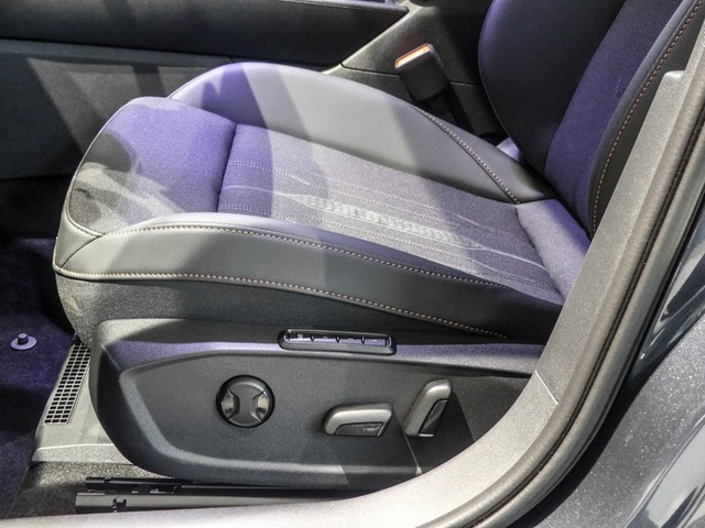 Cupra Leon ST 1.5 eTSI BEATS KAMERA ALU18 eKLAPPE NAVI