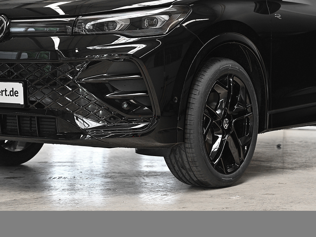 Volkswagen Tiguan 2.0 R-LINE 4X4 NEUESMODELL LEDER PANO 20Z