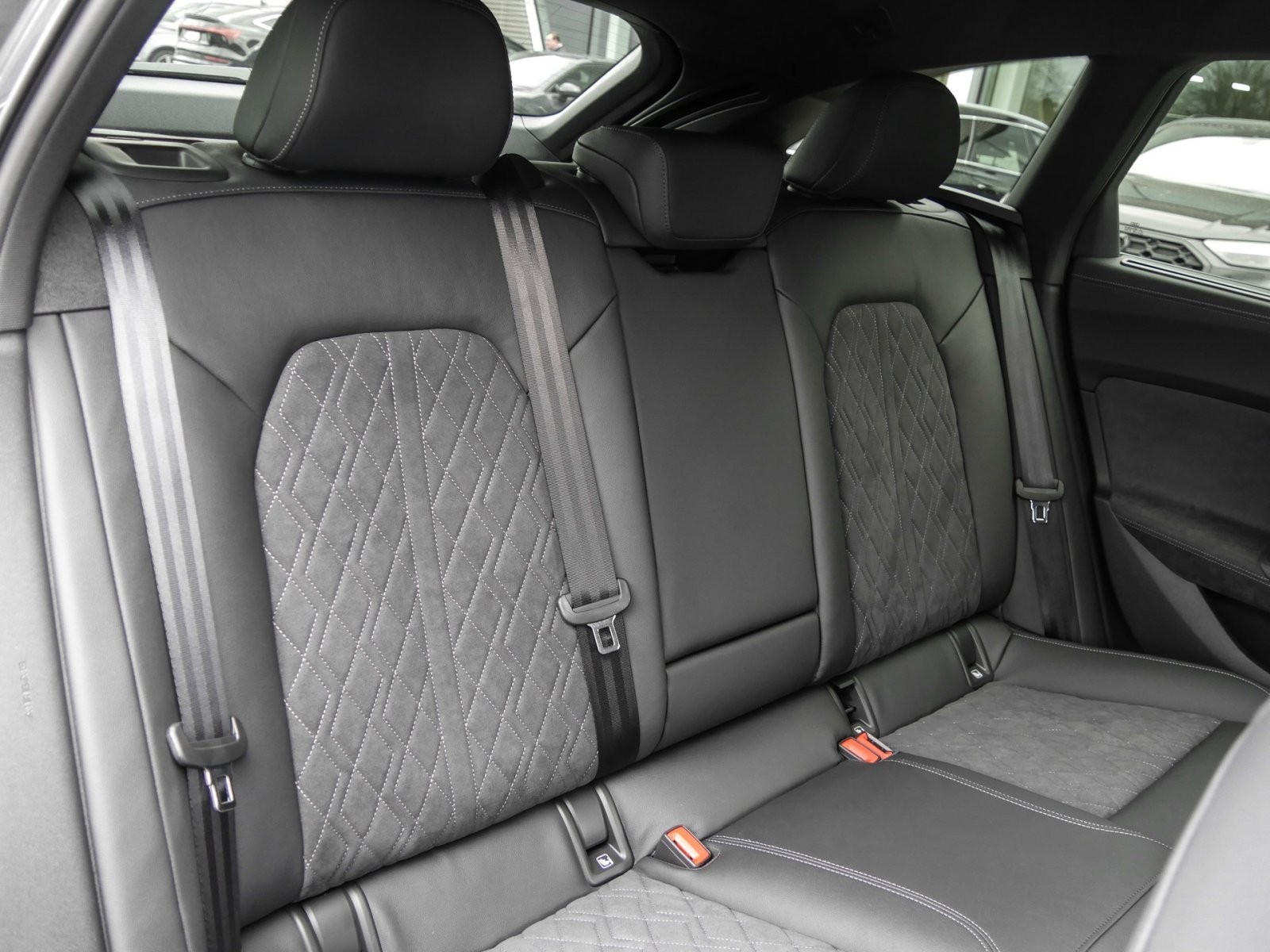 Audi A5 Avant S LINE AHK 360CAM ACC LM19 EKLAPPE NAVI