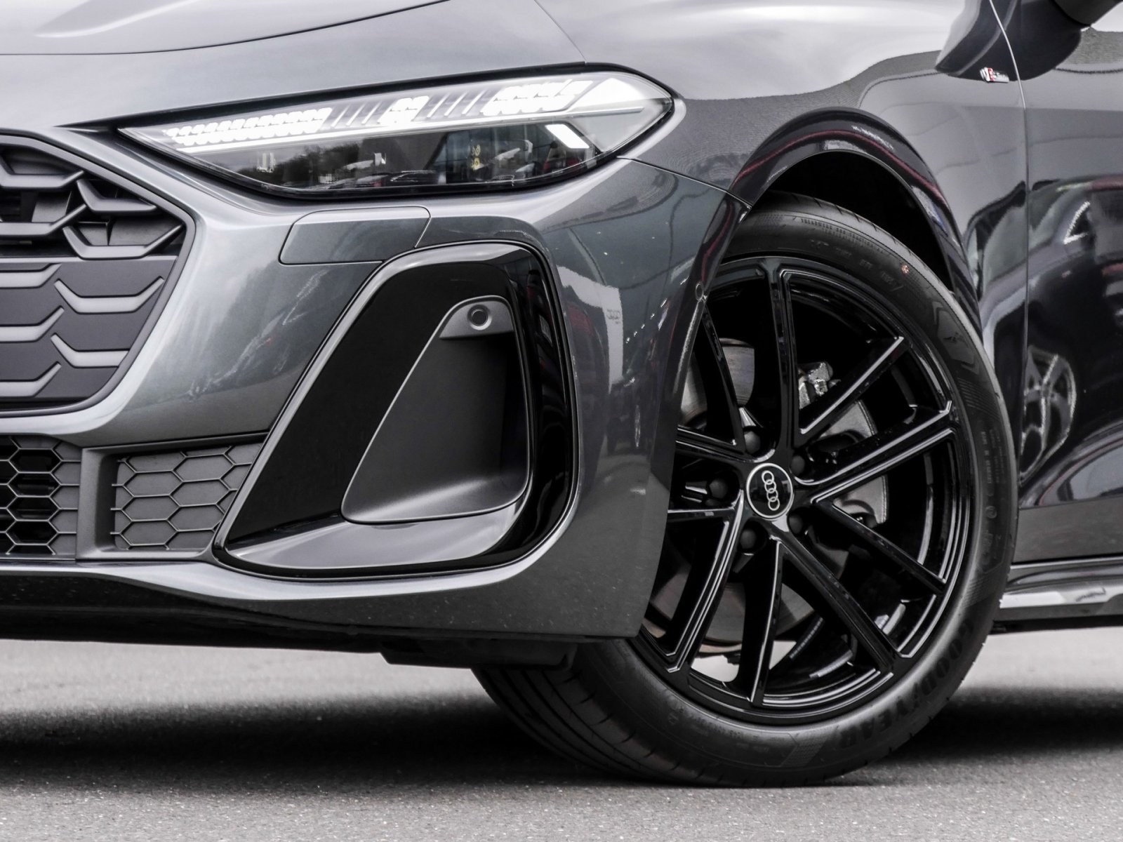 Audi A5 Avant S LINE AHK 360CAM ACC LM19 EKLAPPE NAVI