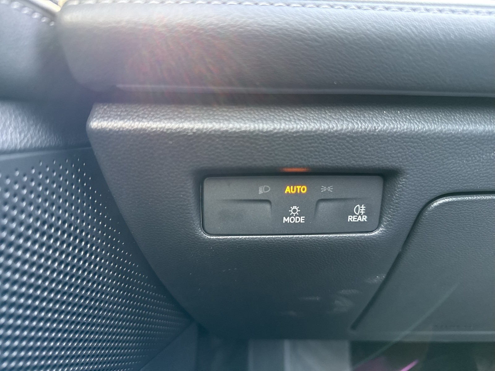 Volkswagen Passat Variant 1.5 eTSI BUSINESS AHK 360°CAM ACC