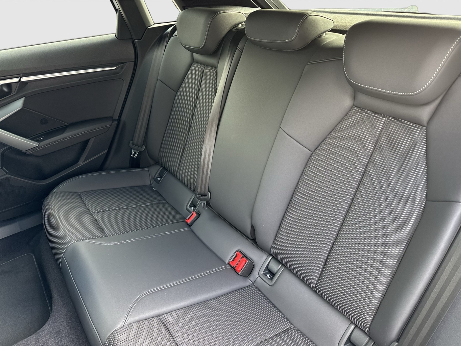 Audi A3 Sportback quattro S LINE BLACKPAK AHK CAM NAVI+