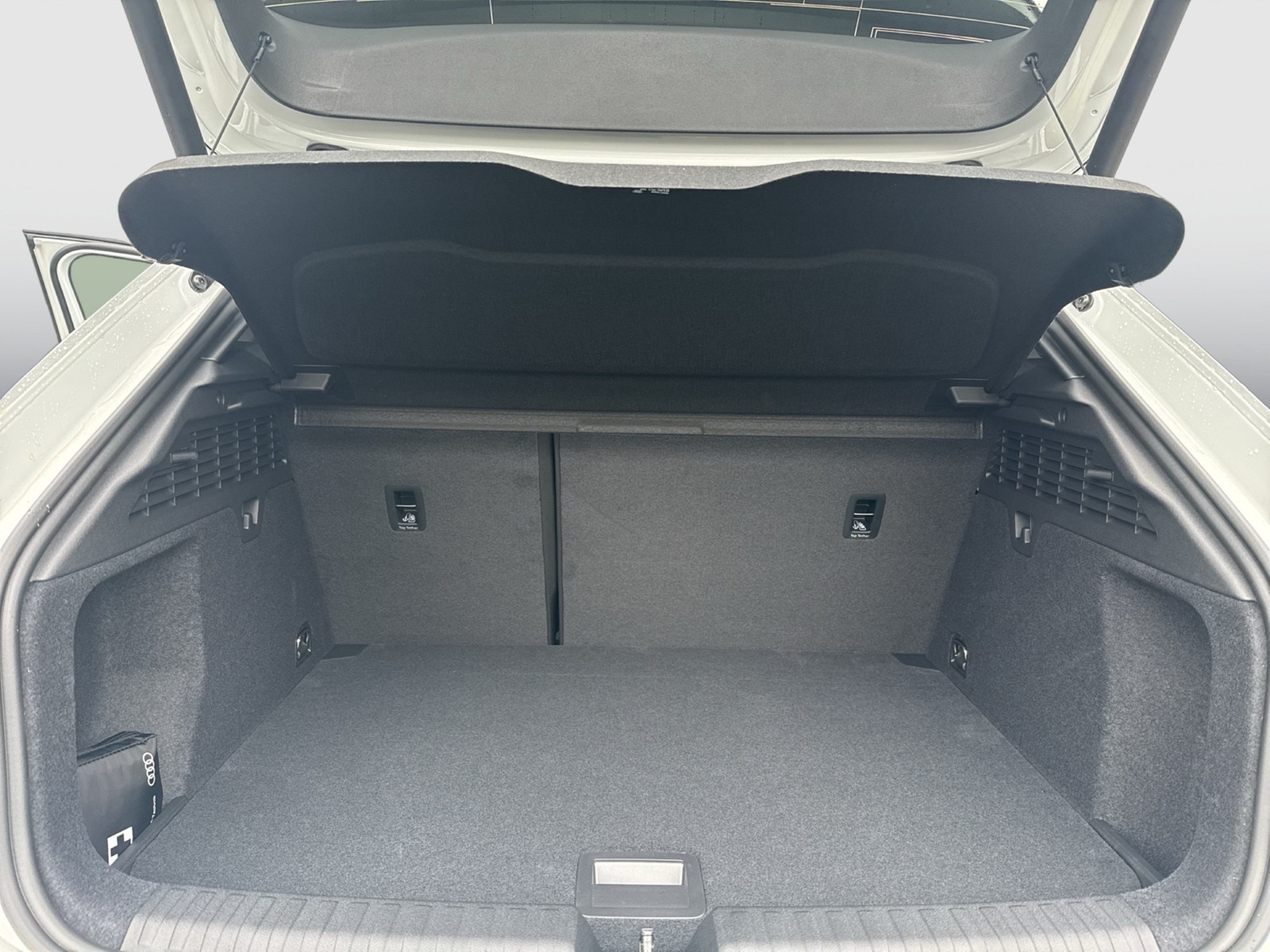 Audi A3 Sportback quattro S LINE BLACKPAK AHK CAM NAVI+