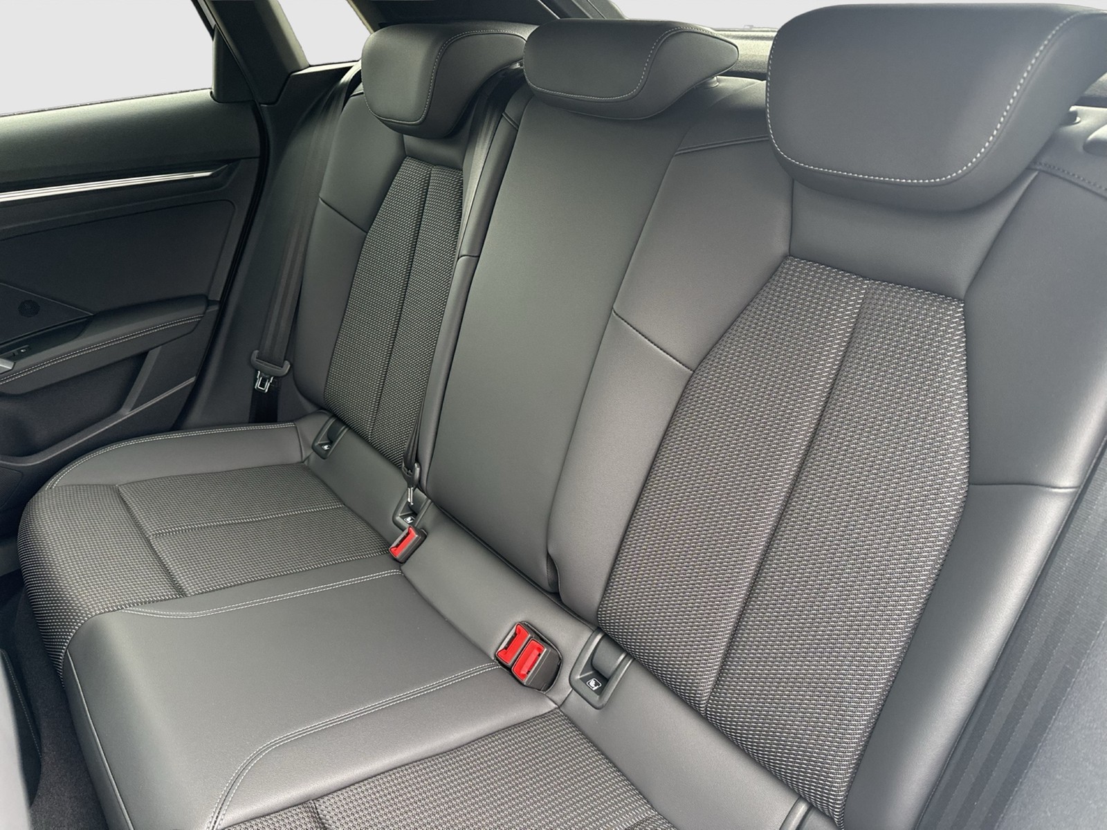 Audi A3 Sportback quattro S LINE BLACKPAK AHK CAM NAVI+