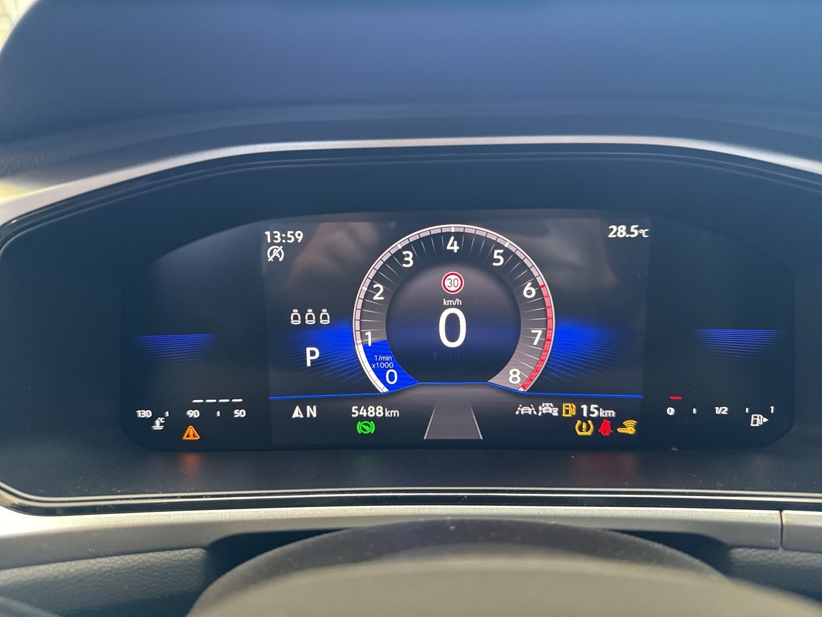 Volkswagen T-Roc 1.5 LIFE ACC LM17 NAVI CARPLAY SITZHEIZUNG