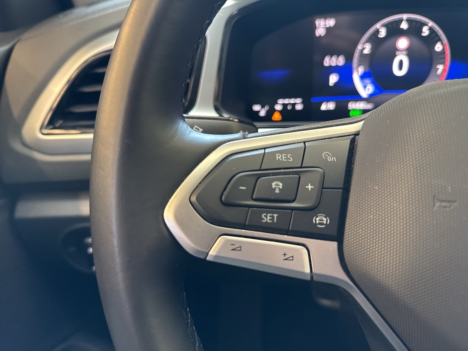 Volkswagen T-Roc 1.5 LIFE ACC LM17 NAVI CARPLAY SITZHEIZUNG