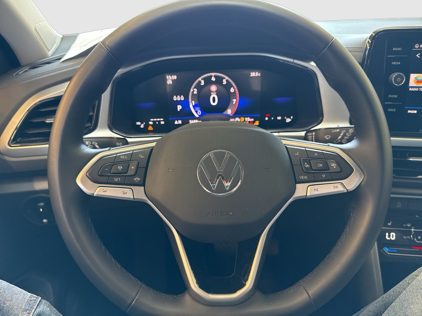Volkswagen T-Roc 1.5 LIFE ACC LM17 NAVI CARPLAY SITZHEIZUNG