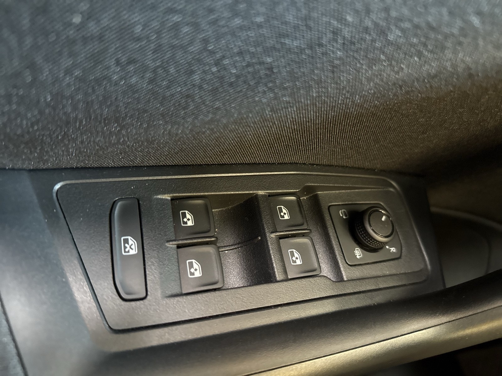 Volkswagen T-Roc 1.5 LIFE ACC LM17 NAVI CARPLAY SITZHEIZUNG