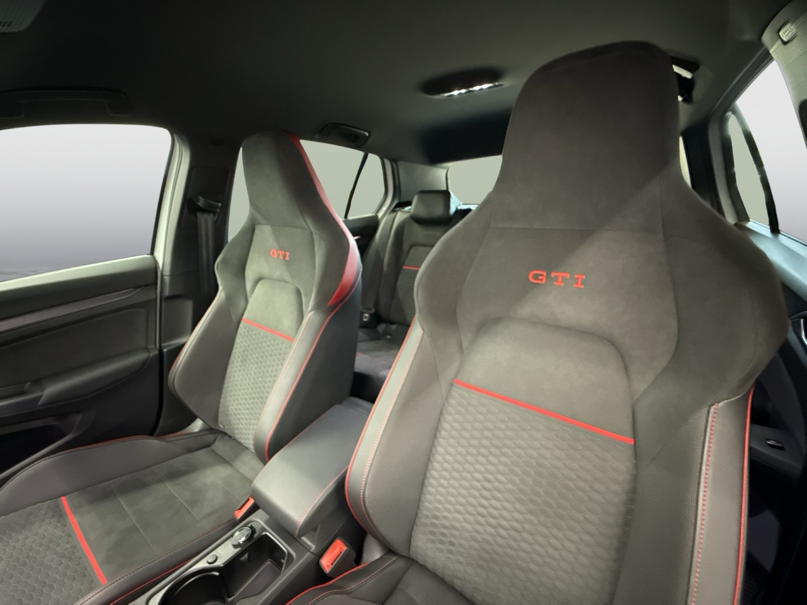 Volkswagen Golf VIII 2.0 GTI CLUBSPORT BLACK STYLE CAM LM18